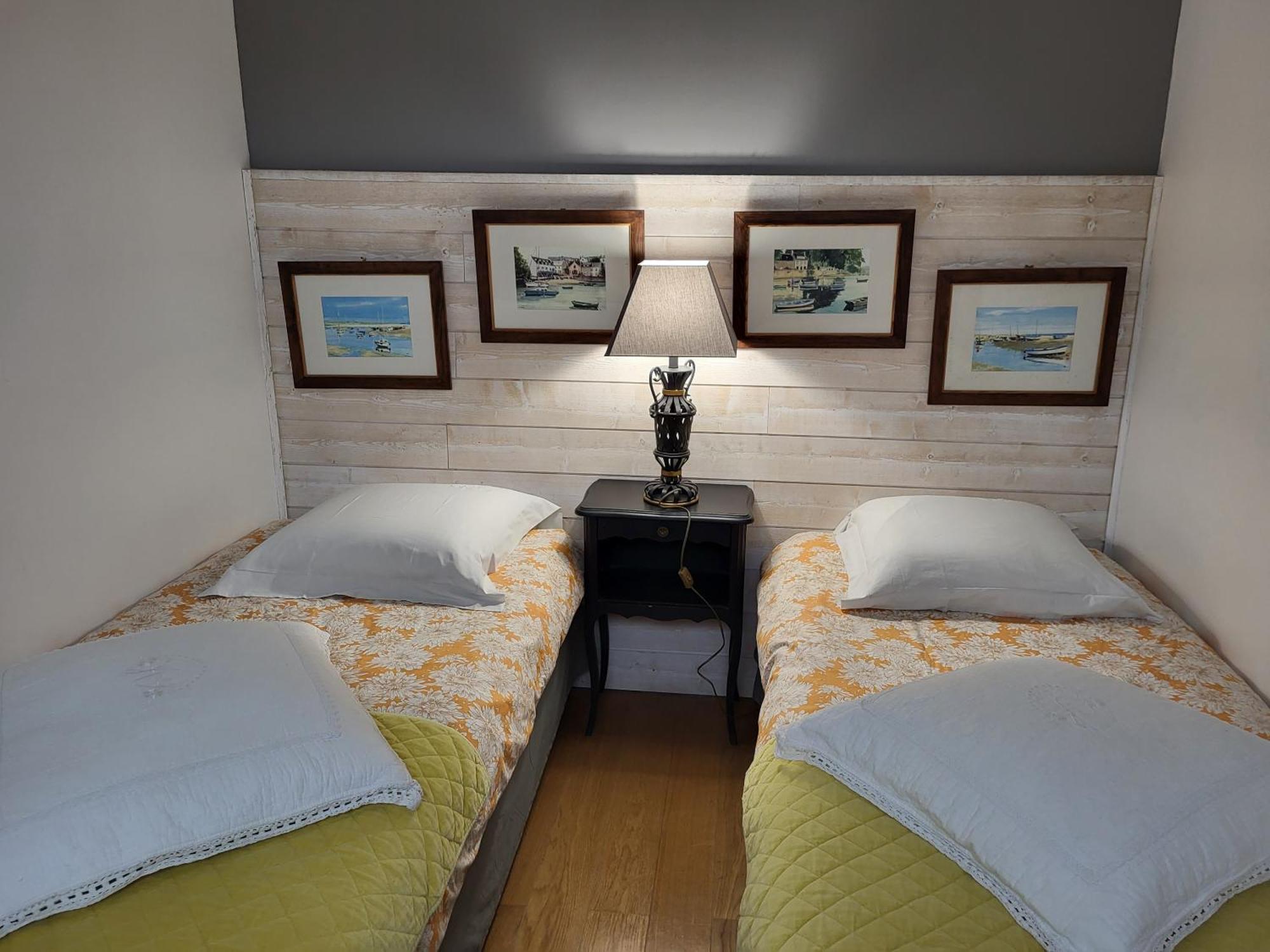 Les Glycines Bed and Breakfast Ury Exteriör bild