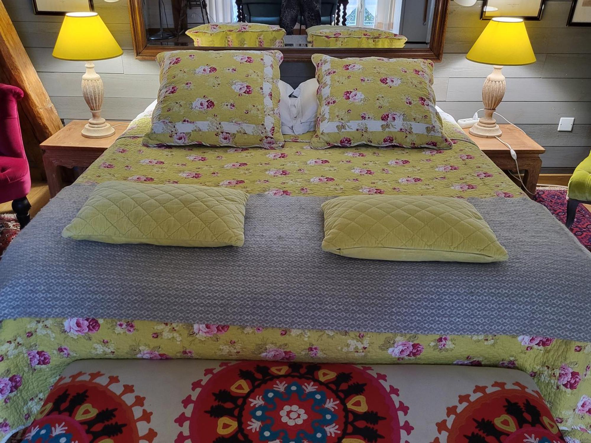 Les Glycines Bed and Breakfast Ury Exteriör bild